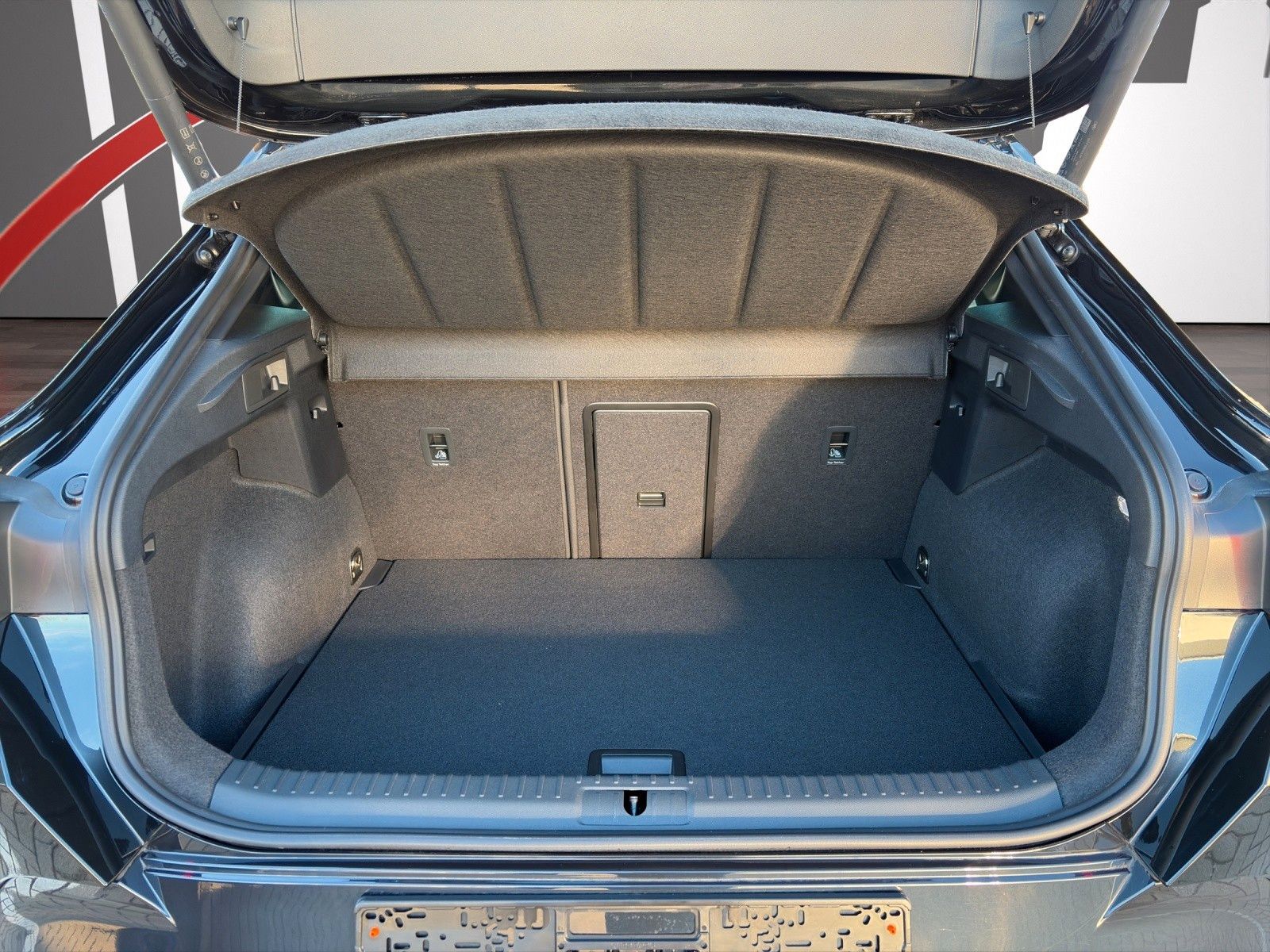 Fahrzeugabbildung CUPRA Formentor 1.5 eTSI DSG AHK/ACC/SHZ/NAVI/RFK