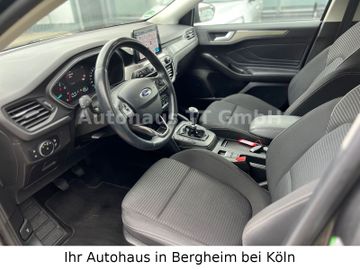 Ford Focus - 11