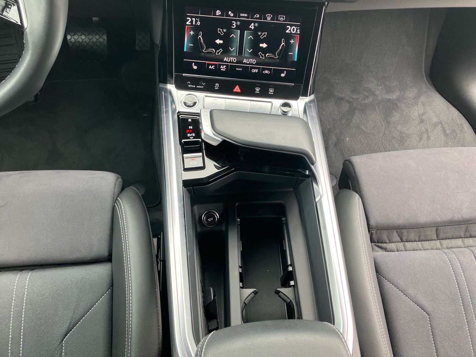 Audi Q8 e-tron - Bild 15