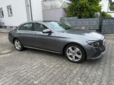 Mercedes-Benz E 400 4MATIC AVANTGARDE Autom. AVANTGARDE - Mercedes-Benz E 400: Limousine