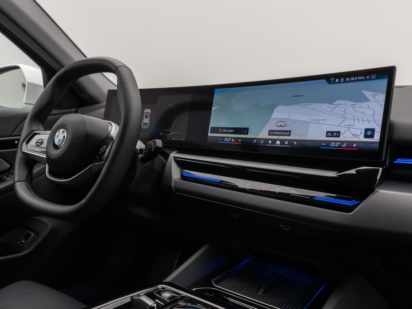 Fahrzeugabbildung BMW 520d Kamera DAB Alarm DrivingAssist Leder Sport