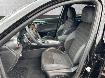 Alfa Romeo Tonale 1.5 Intensa 360° KAMERA LED MATRIX SHZ AC
