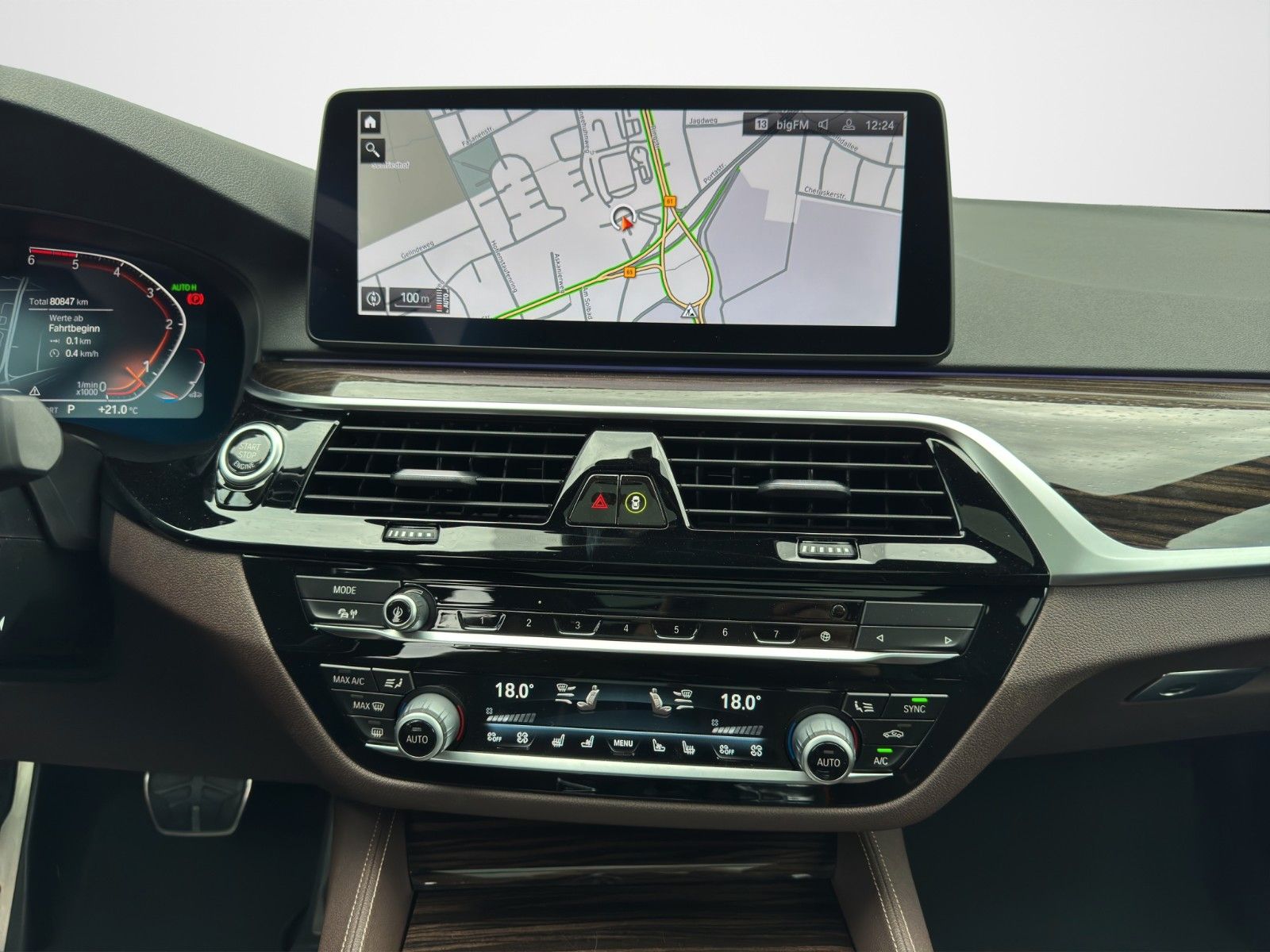 Fahrzeugabbildung BMW 540D XDRIVE M SPORT LASER 360° AHK HUD H&K BROWN