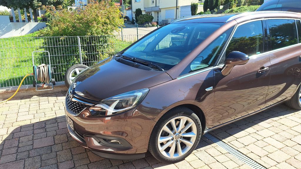 Image of Opel Zafira Tourer
