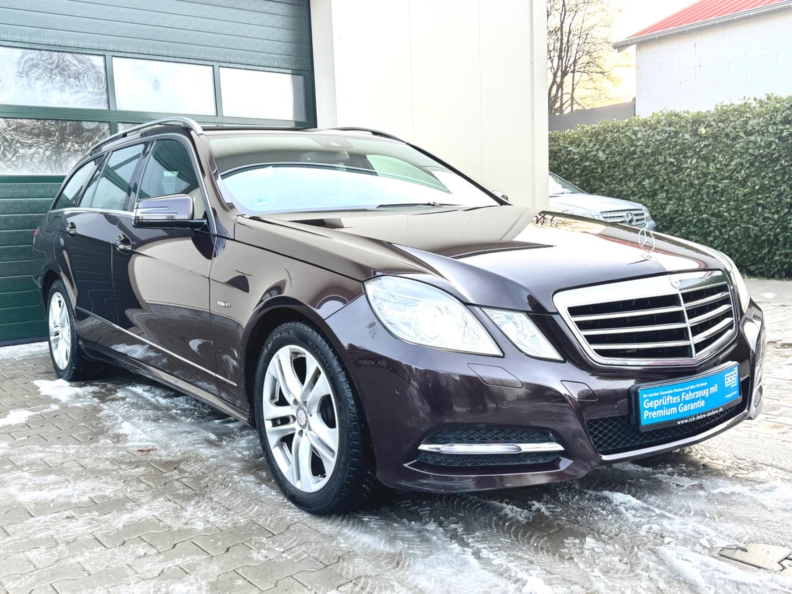 Mercedes-Benz E 300 CDI T BlueEFFICIENCY AVANTGARDE,Leder,Xeno