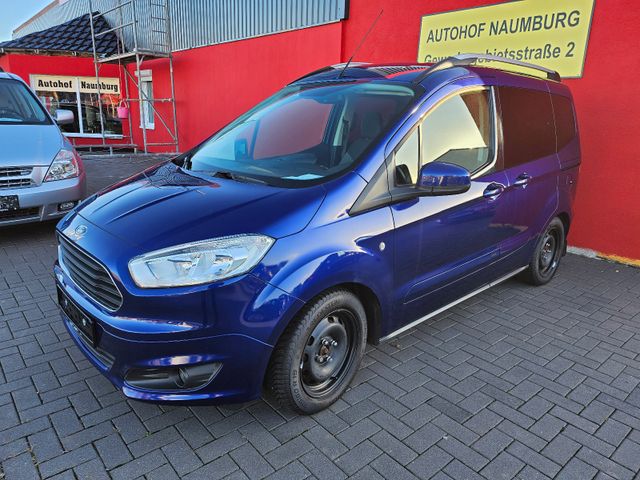 Ford Tourneo Courier Titanium