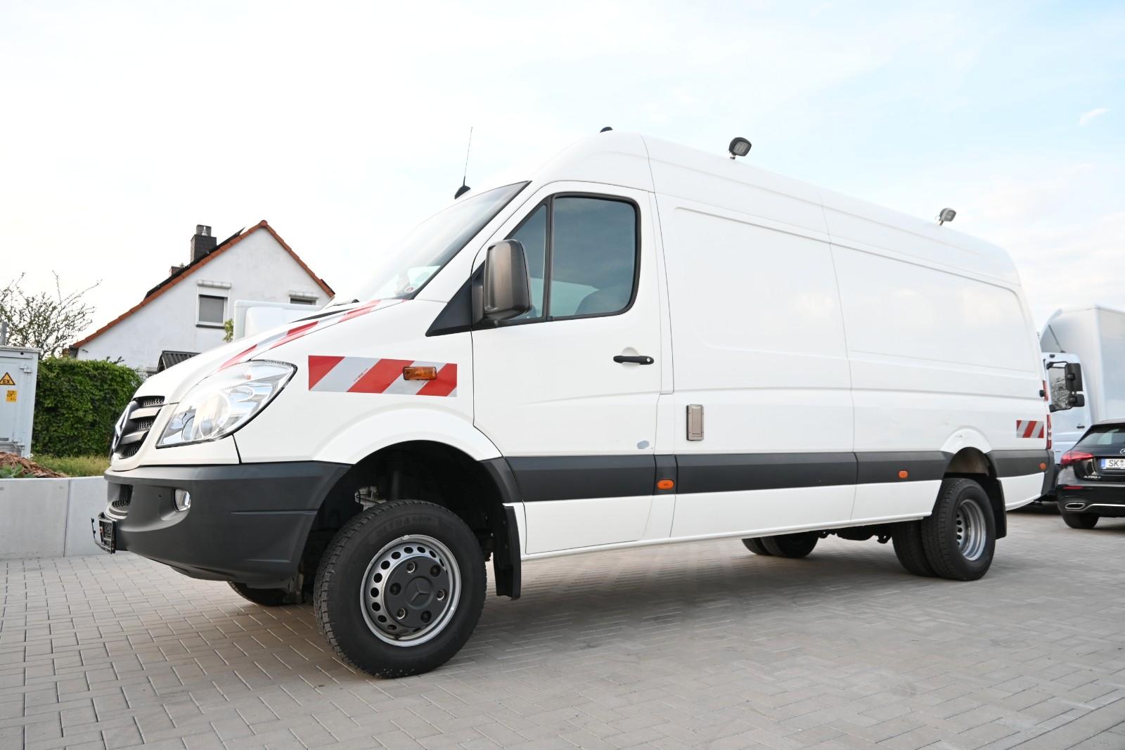 Mercedes-Benz Sprinter 519CDI 4x4,MAXI,KLIMA,KAMERA,WEBASTO