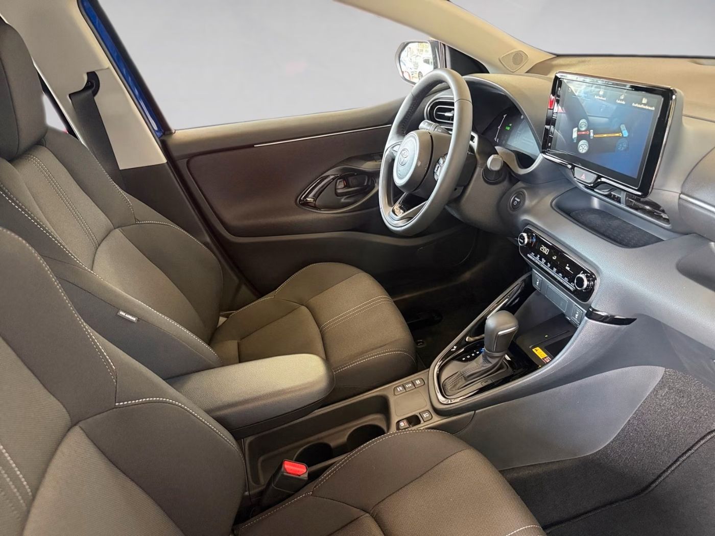 Fahrzeugabbildung Toyota Yaris Teamplayer 1.5-l-Hybrid KAMERA LED ACC