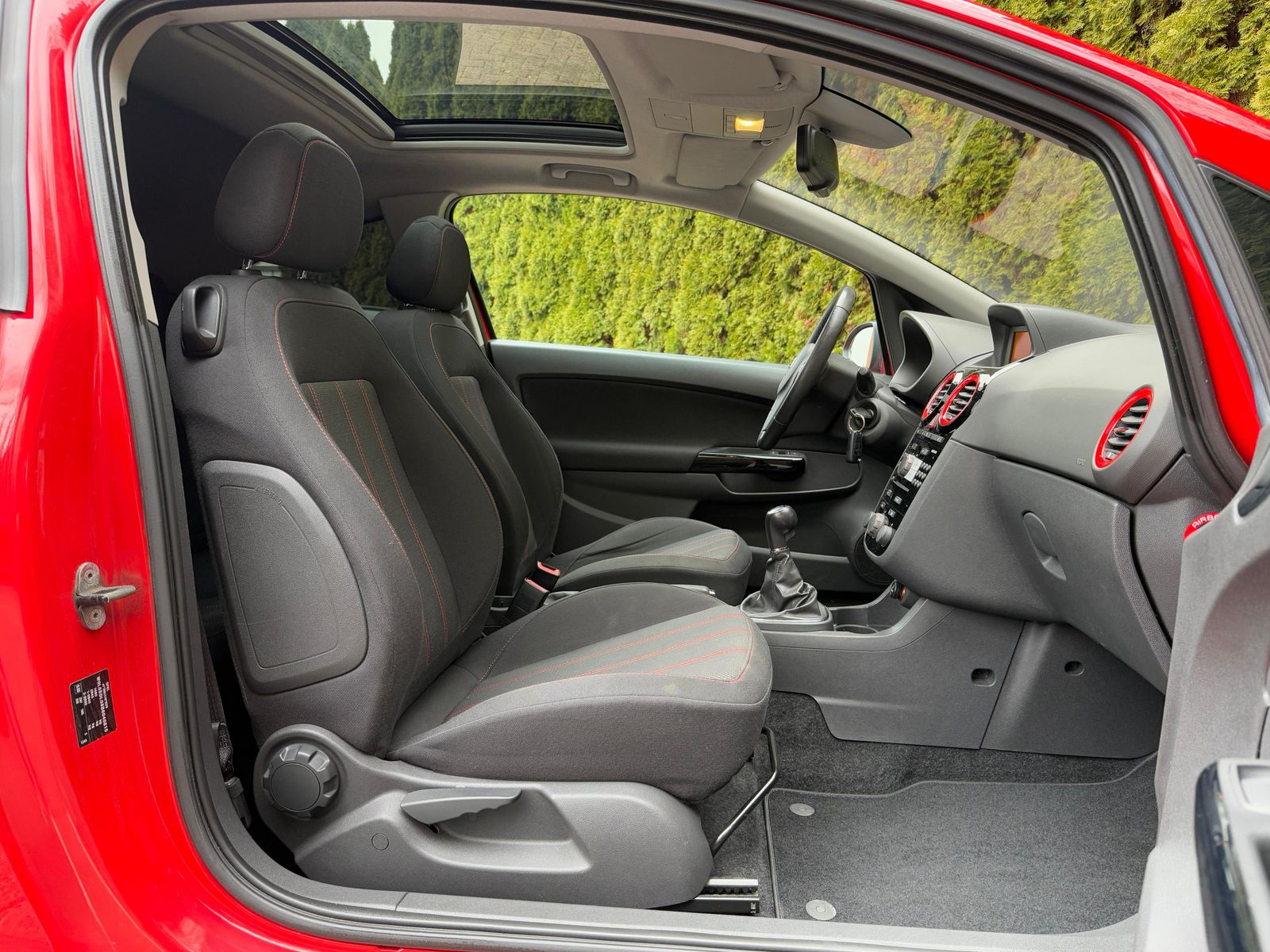 Fahrzeugabbildung Opel Corsa 1.3D Color OPC-Line SPORT+PANO+SHZ+TEMP+LM