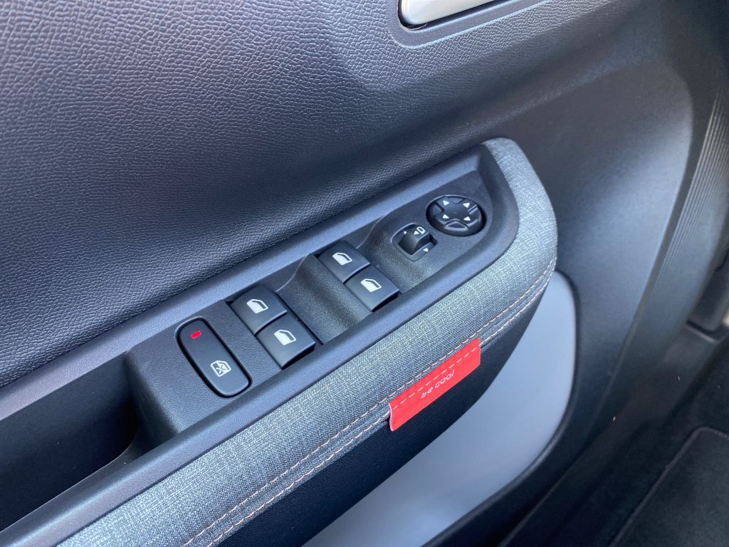 Fahrzeugabbildung Citroën C3 Aircross Turbo 100 Stop&Start PLUS