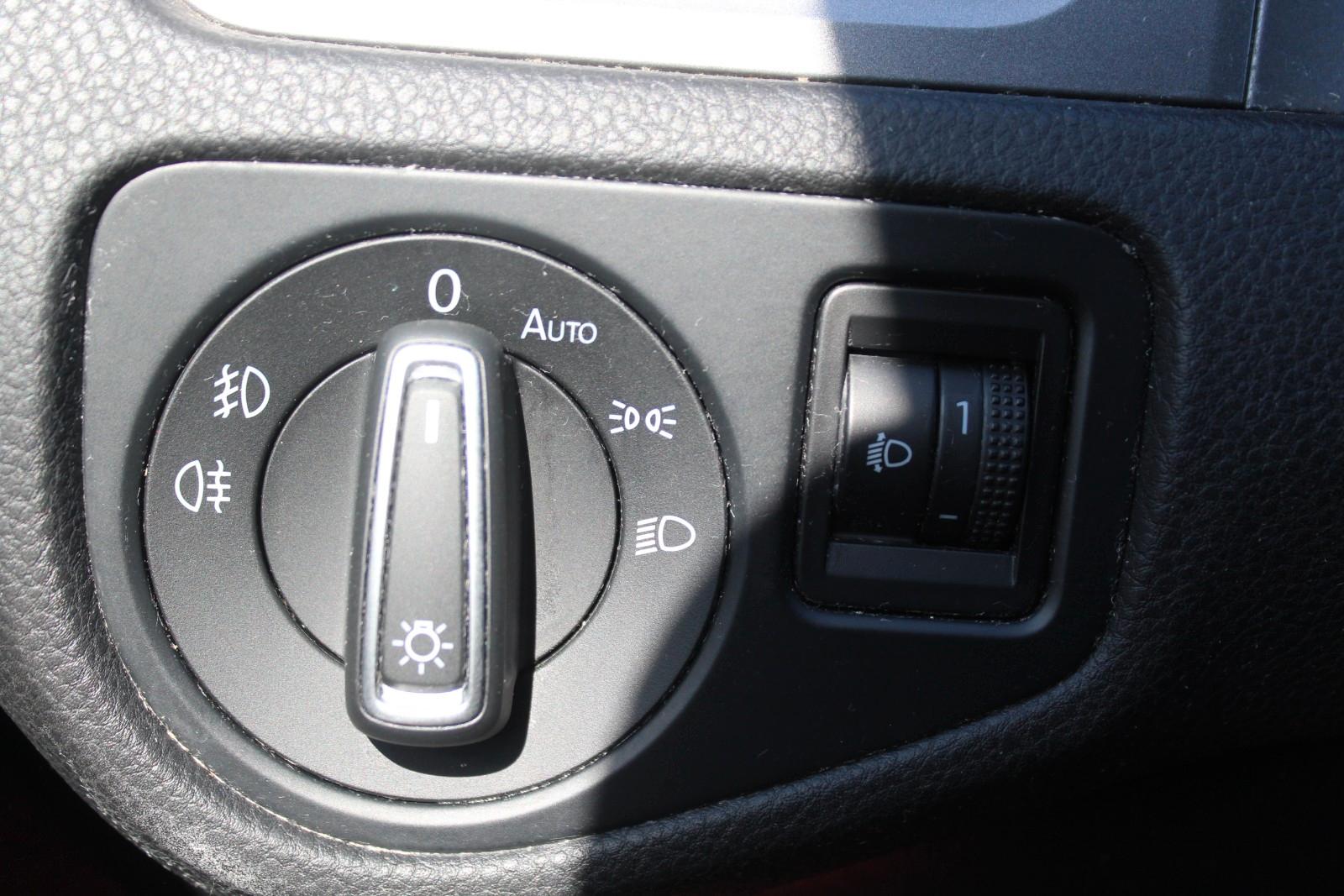 Volkswagen Golf 2015 — photo 32
