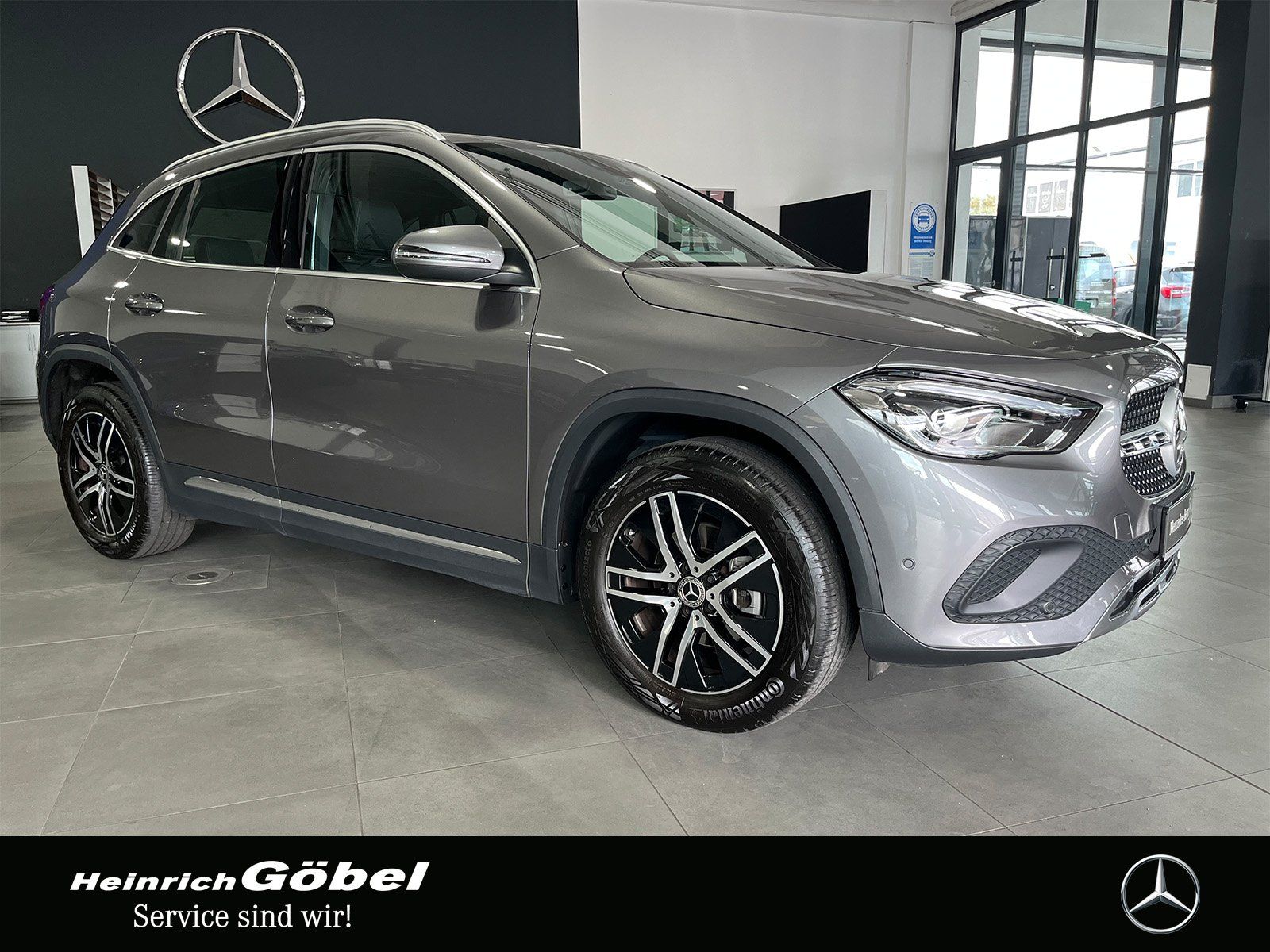 Fahrzeugabbildung Mercedes-Benz GLA 180 PROGRESSIVE+KAMERA+LED+AHK+CARPLAY+NAVI