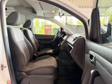 Volkswagen Caddy - 12