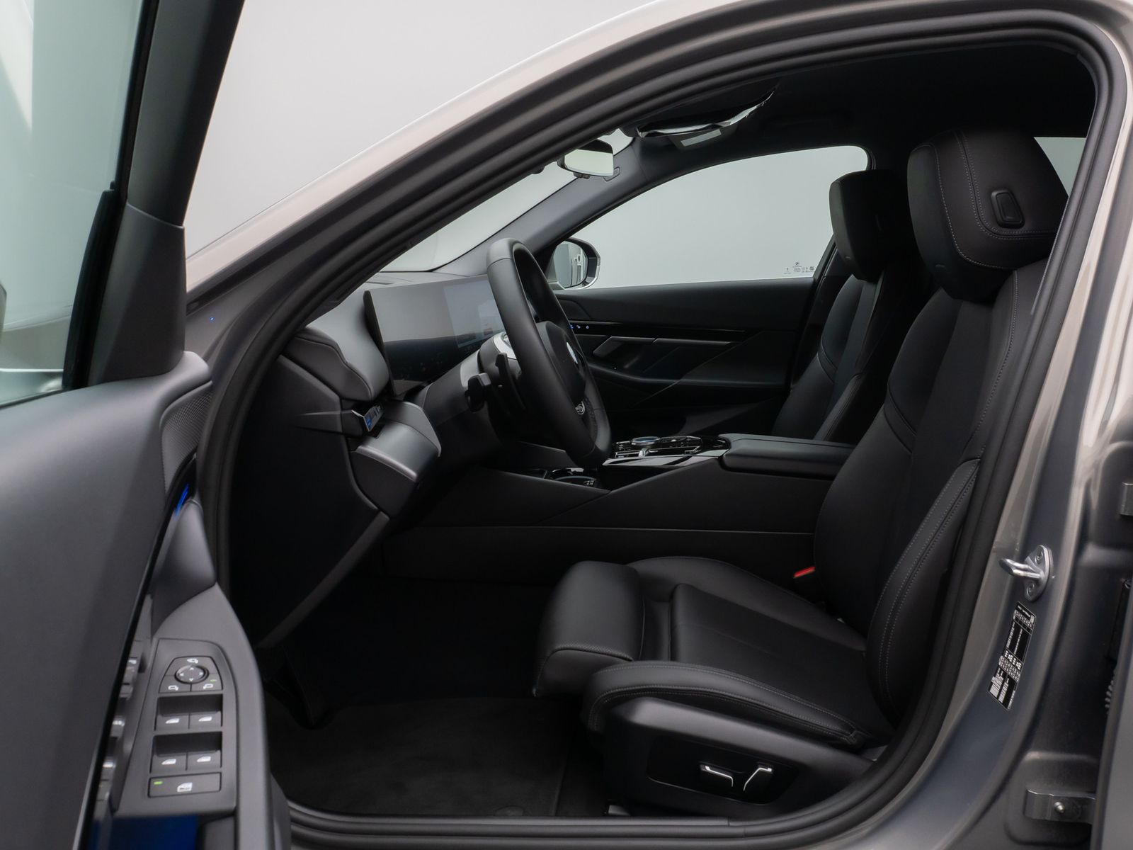 Fahrzeugabbildung BMW 520d Kamera DAB Leder Alarm Sport DigKey 18Zoll