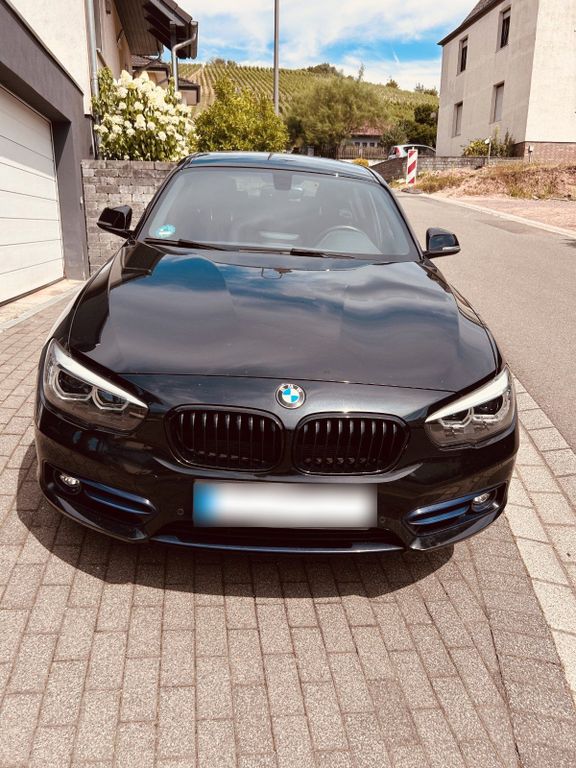 Image of BMW 120