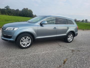 Audi Q7 - 2