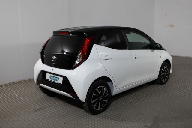 Toyota Aygo 1.0 x-final *CAM*DAB*KLIMA*TEL*