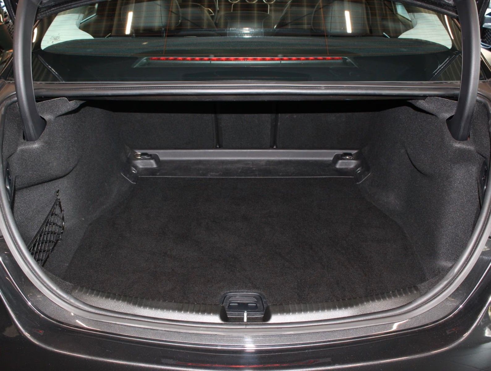 Fahrzeugabbildung Mercedes-Benz C 220 d Avantgarde HUD+Kamera+1.Hand