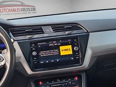 VW Touran DSG Comfortline 7 Sitzer El. Panodach Nav