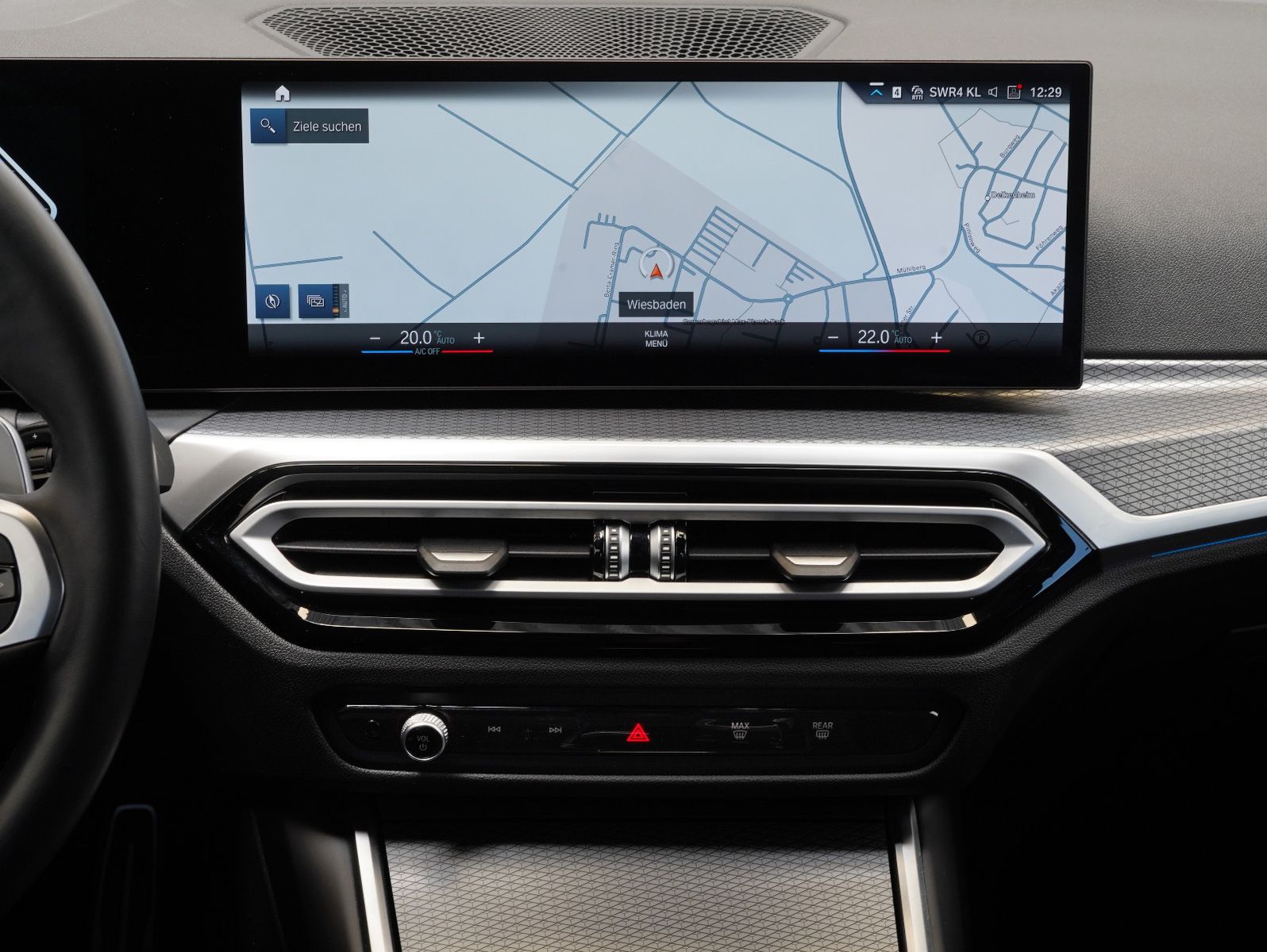 Fahrzeugabbildung BMW 320 d xDrive Touring  M Sport STANDHZG/AHK/19"