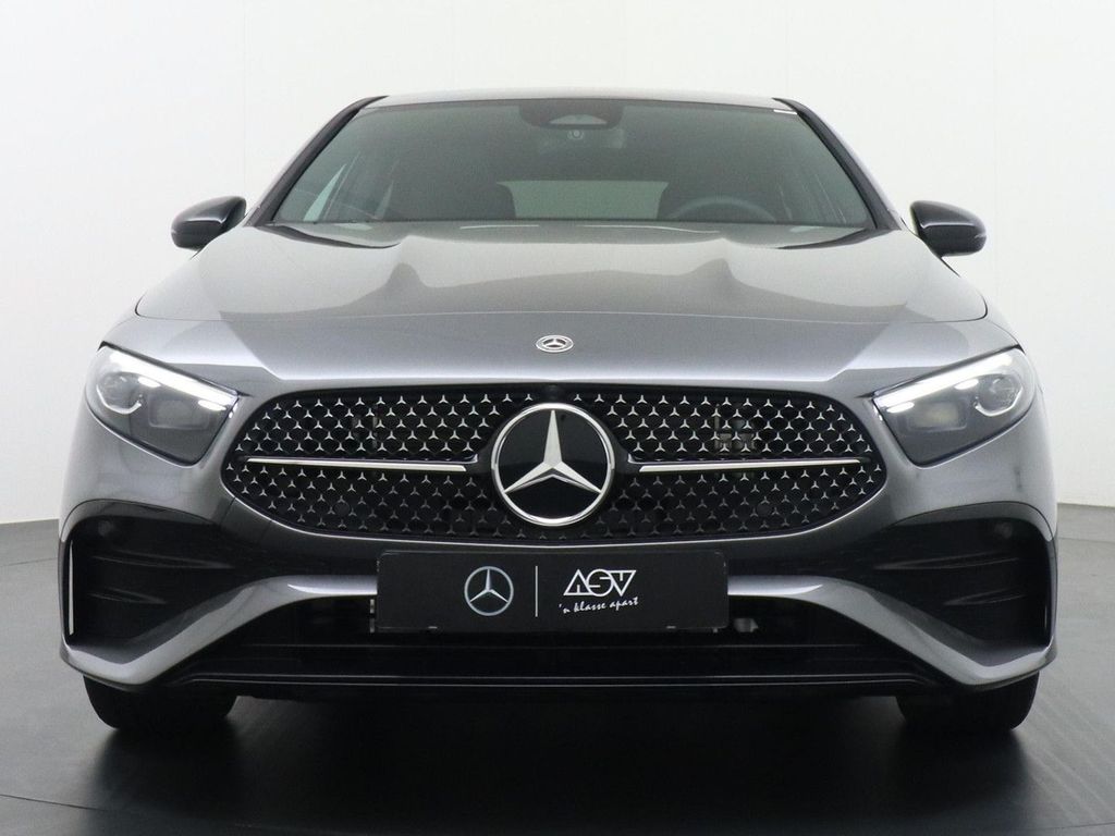 Mercedes-Benz A 250 e Star Edition AMG Line | Panorama - Schie