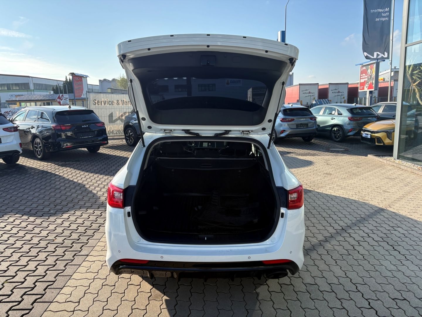 Fahrzeugabbildung Kia Optima Sportswagon Edition 7 Kamera Navi PDC