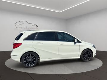Mercedes B 220 - 4