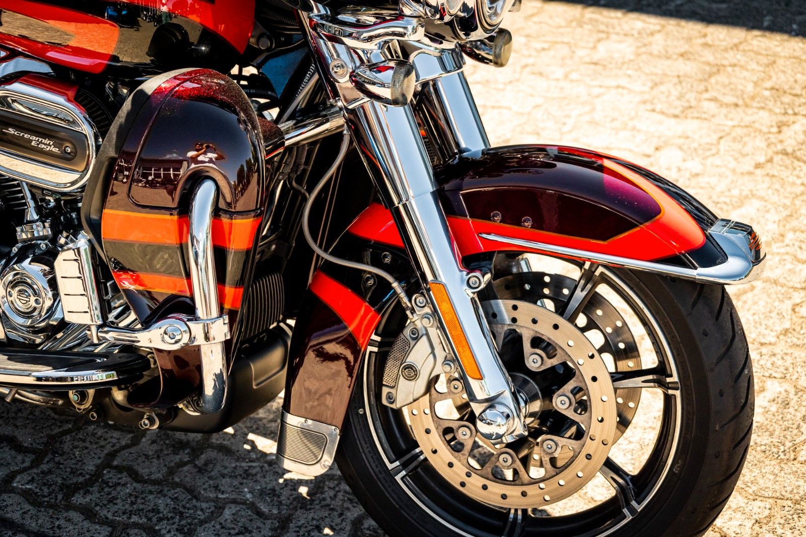 Fahrzeugabbildung Harley-Davidson FLHTKSE CVO Ultra Limited 114 cui - Kesstech