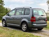 Volkswagen Touran 1.6l Automatik Tüv=Neu! 94T-Km! 2.Hand! - Volkswagen Touran mit Benzin-Antrieb: Kleinbus, Automatik, 1.6