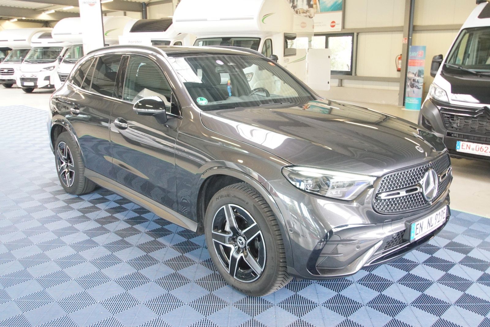 MERCEDES-BENZ GLC 300 e 4Matic