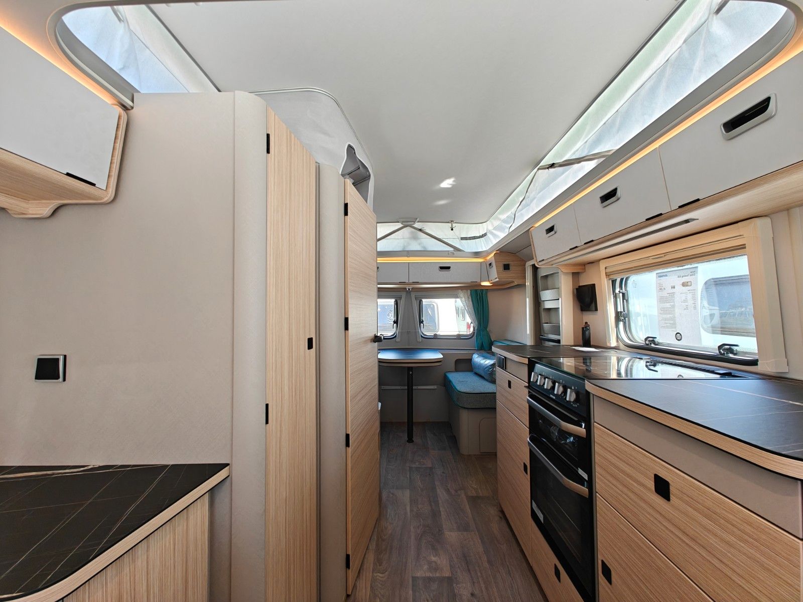 Fahrzeugabbildung HYMER / ERIBA / HYMERCAR Touring 630 Legend Urban 2026