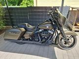 Harley-Davidson Street Glide Special - Harley-Davidson Motorräder in Bonn