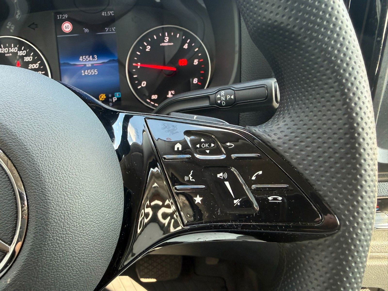 Fahrzeugabbildung Mercedes-Benz Vito 116 CDI 9G Extral Klima Kamera SHZ