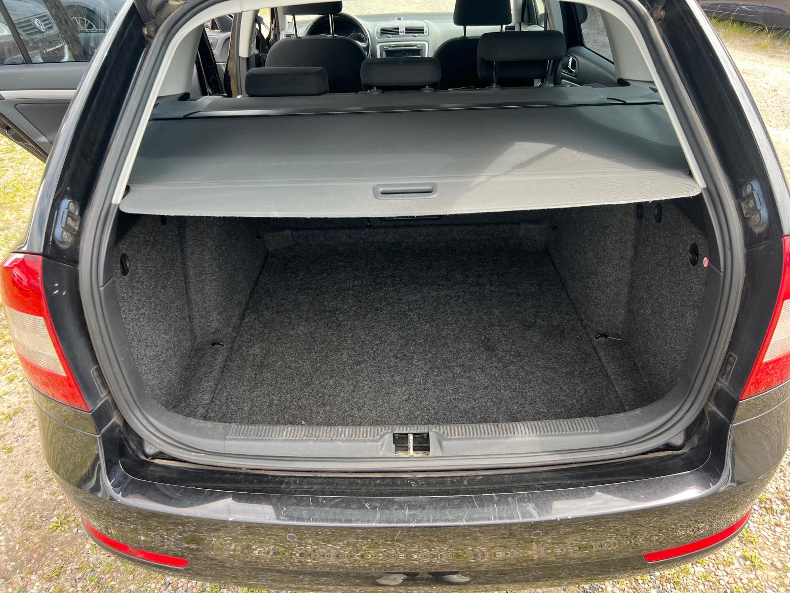 Skoda Octavia 2012 — photo 25