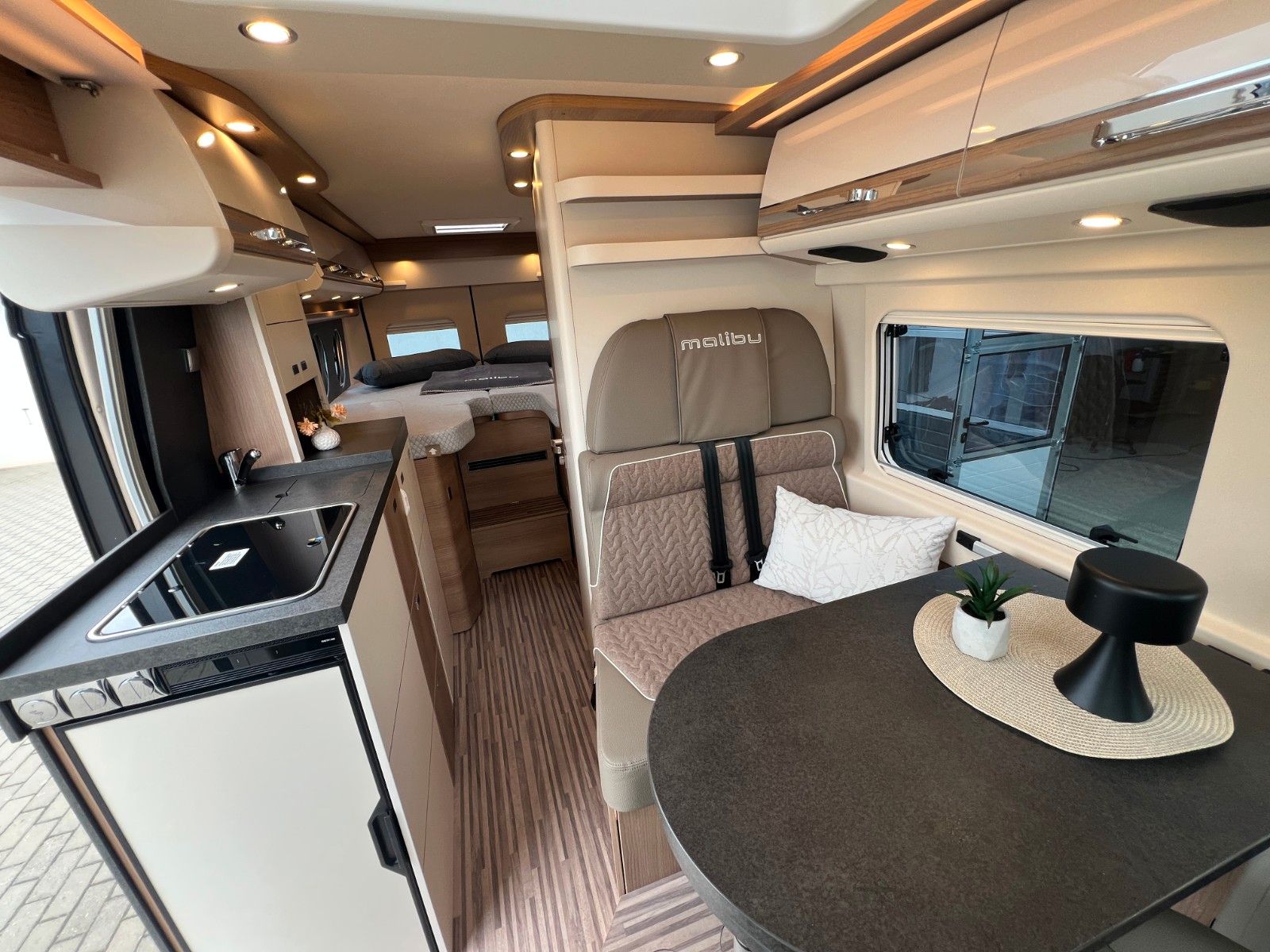 Fahrzeugabbildung Malibu Van Family 4 GT skyview 640 LE RB Aufstelldach