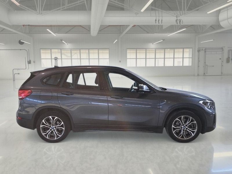 BMW X1 XDRIVE 25E SPORT AUTOMATICO SUV imagem 3