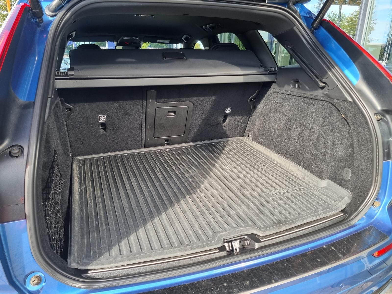 Fahrzeugabbildung Volvo XC60 B4 D R-Design