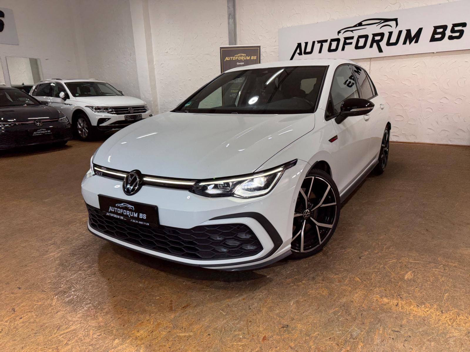 Volkswagen Golf VIII Lim. GTI 2.0TSI DSG/SOUND/CAM/ACC/19"