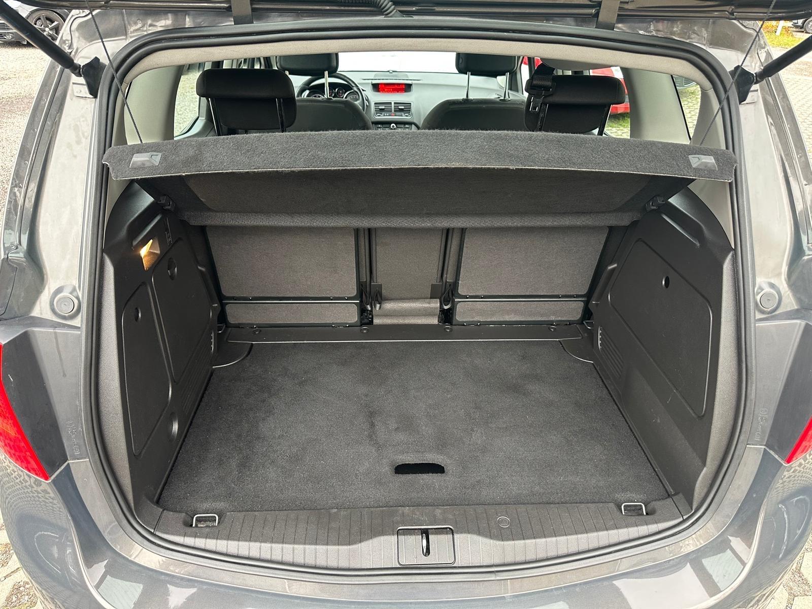 Opel Meriva 2015 — фото 9