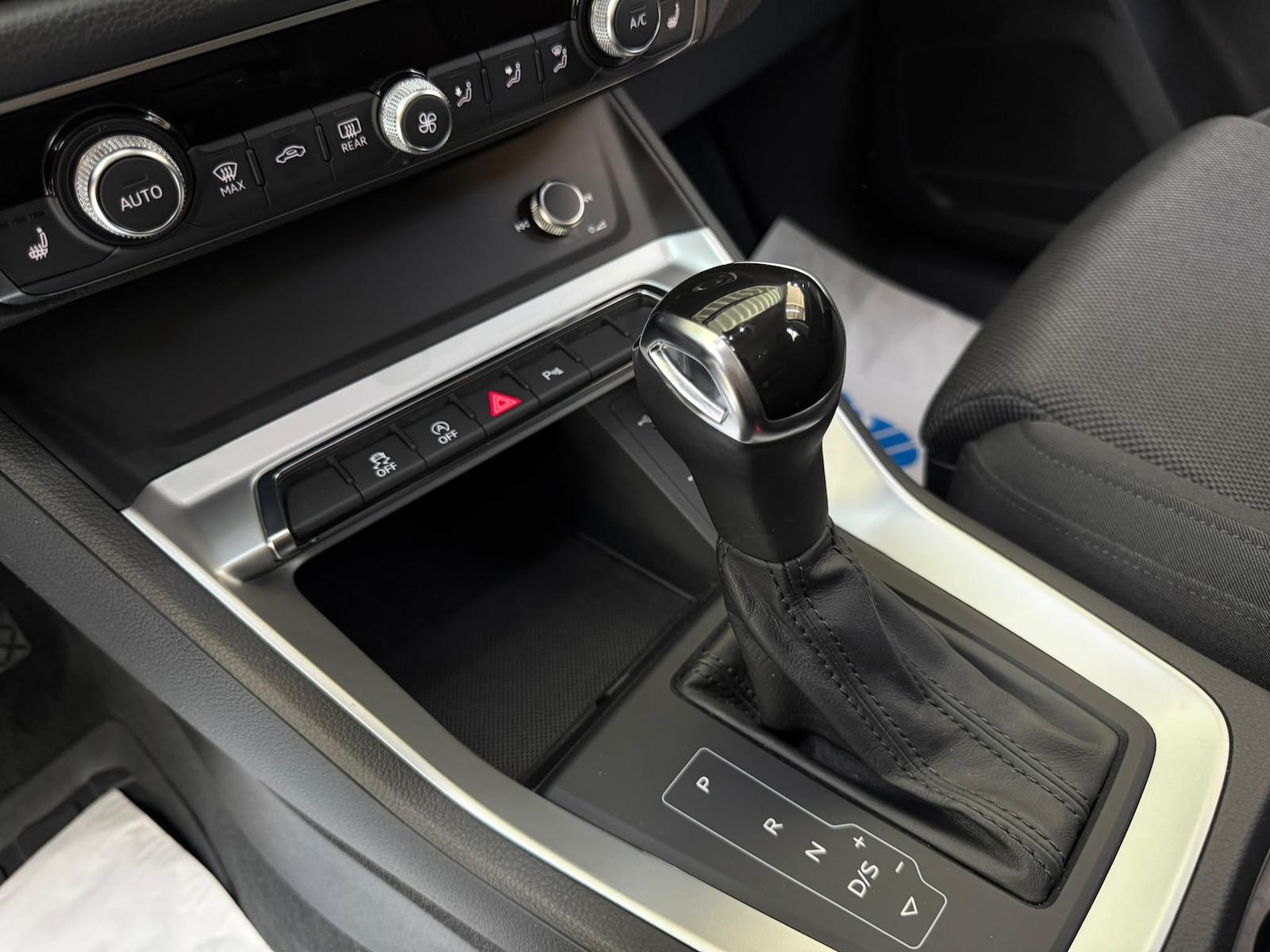 Audi Q3 40 TFSI S-tronic Quattro Standheiz. LED ACC
