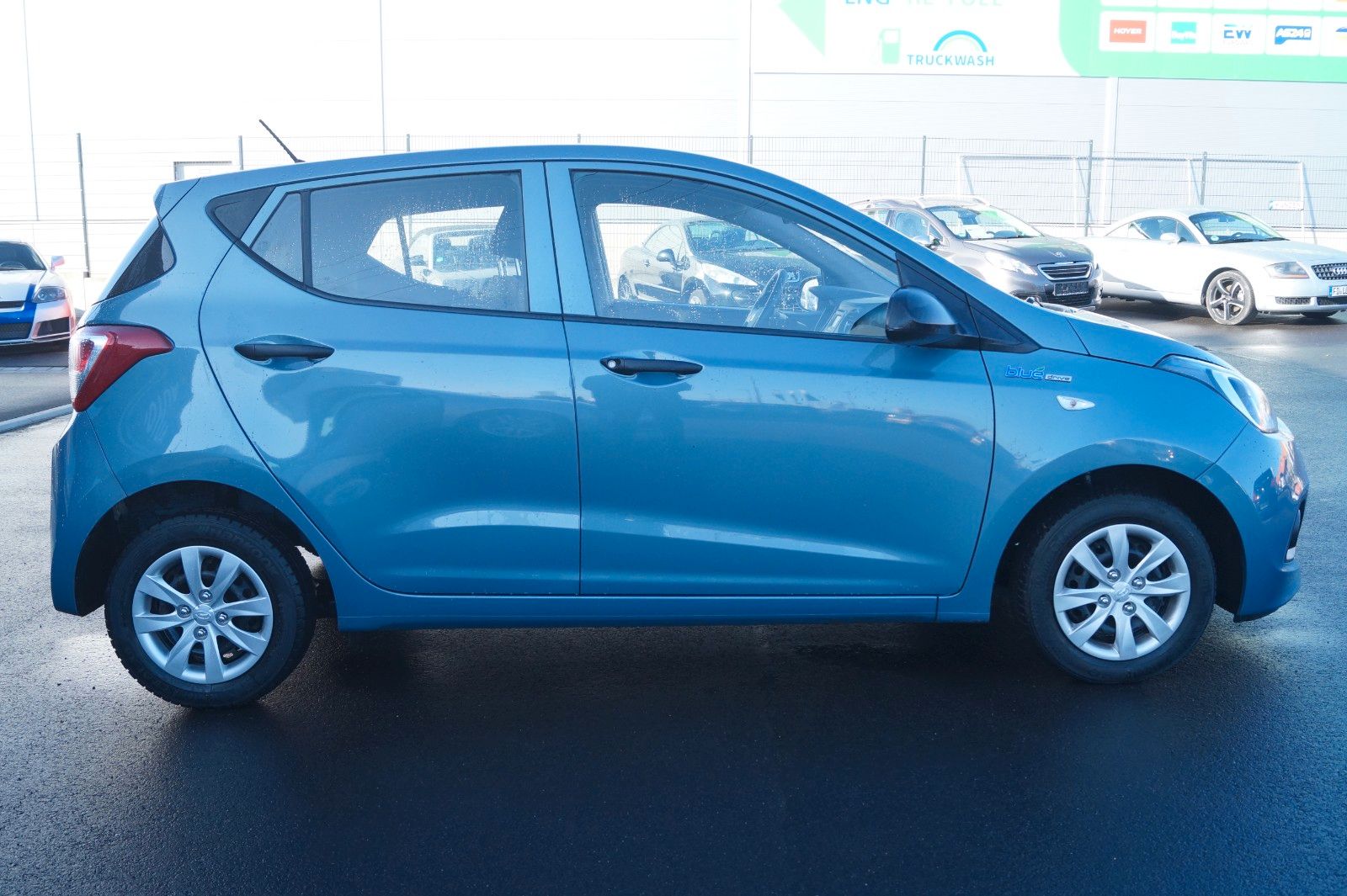 Fahrzeugabbildung Hyundai i10 1.0 blue *TÜ/AU+Insp.+12 Mon. Garantie