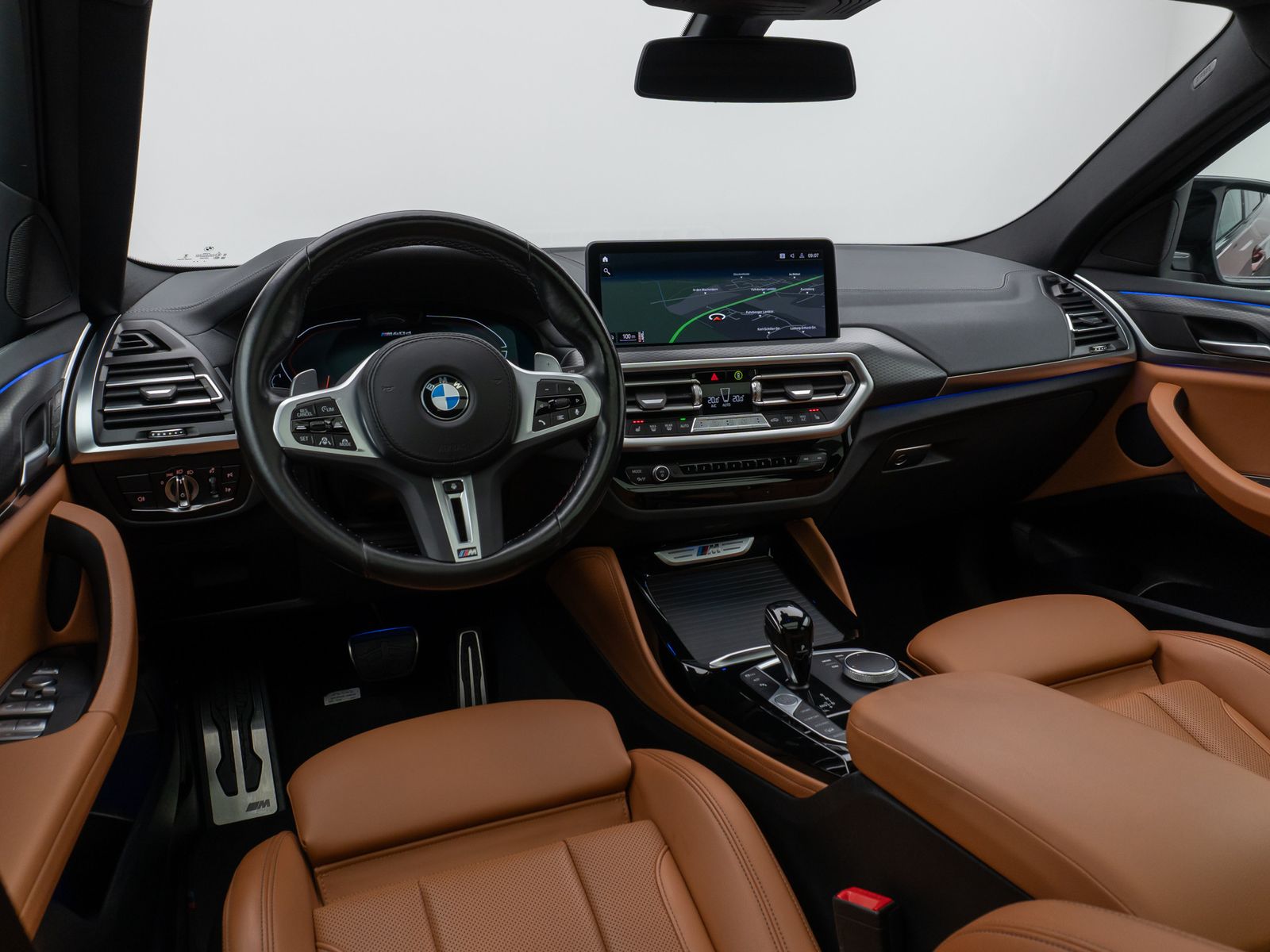 Fahrzeugabbildung BMW X4 M40d 360° Laser DAB Panorama HUD Komfort HiFi