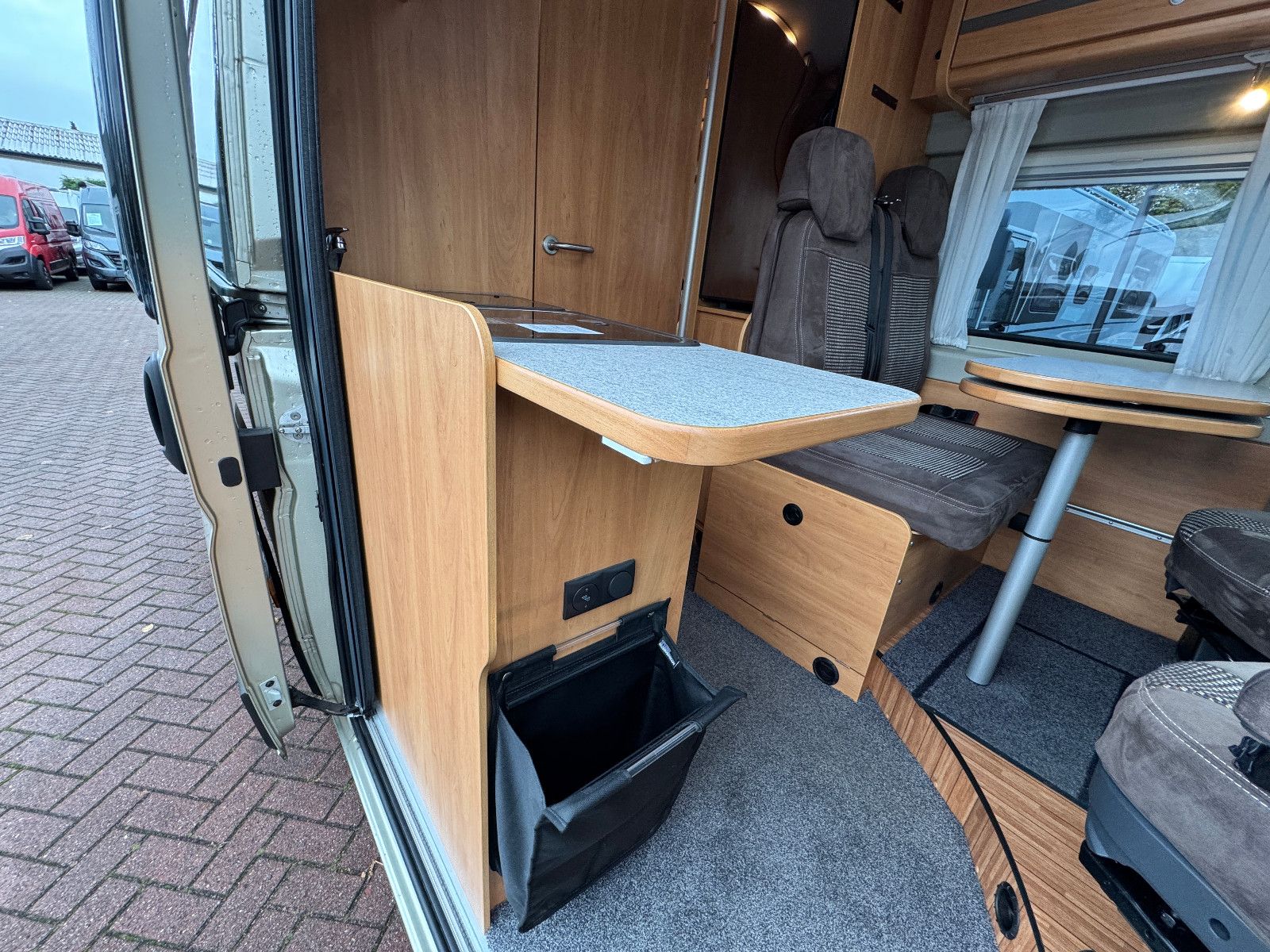 Fahrzeugabbildung Pössl Roadstar 640 DK DACHKLIMA AHK NAVI KAMERA LED 1H