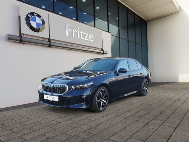 BMW i5 eDrive40 M-Sport/AHK/Panorama/Leder