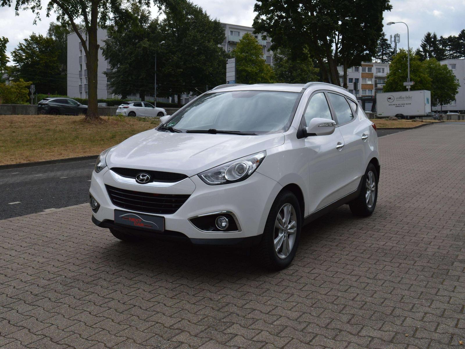 Hyundai iX35 Premium AWD*Leder*PDC*Kamera*