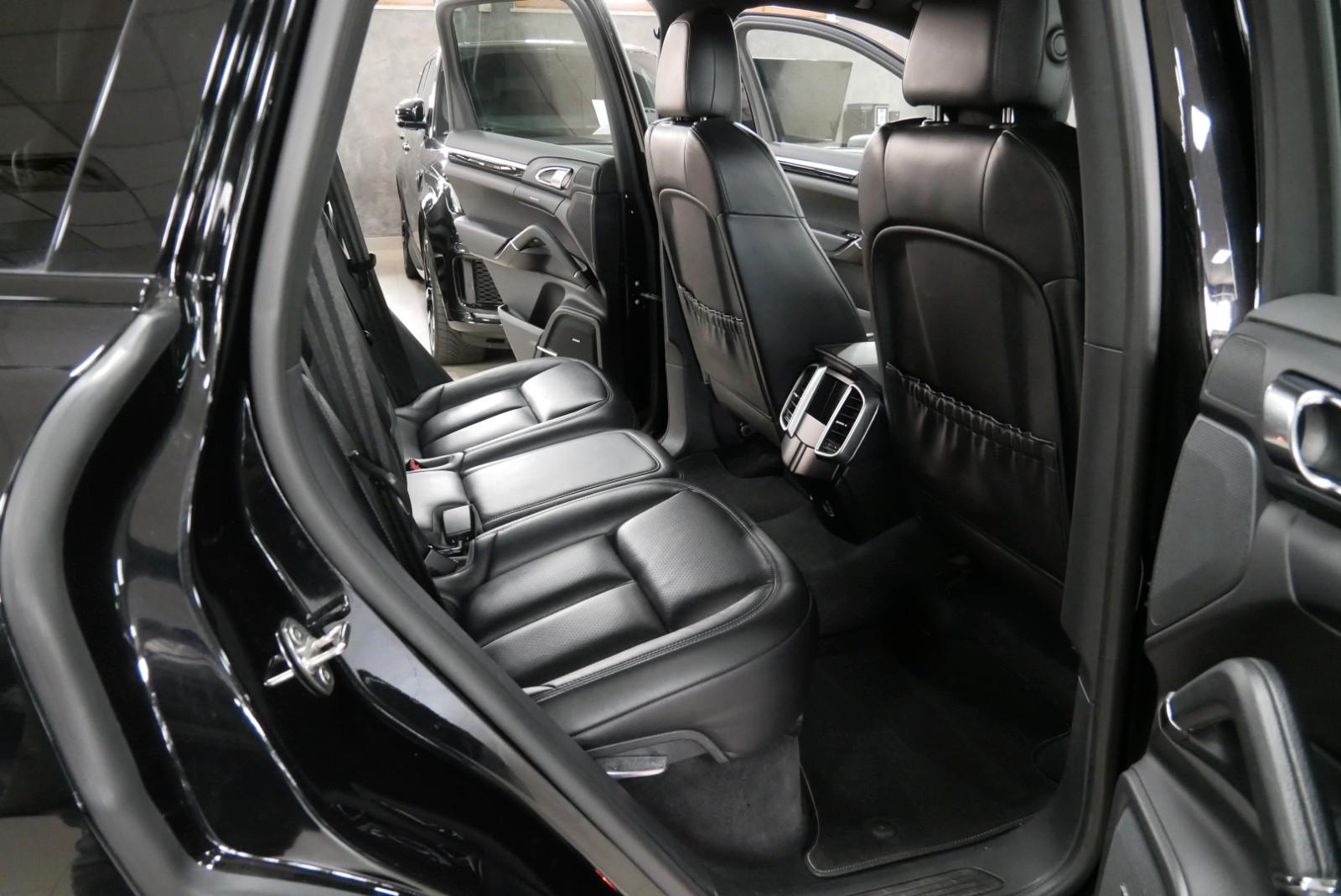 Porsche Cayenne Diesel Platinum Edition KAMERA PANO BOSE