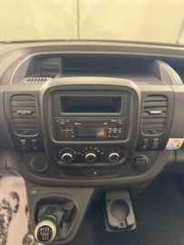 Renault Trafic - 12