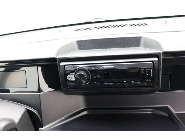 Fahrzeugabbildung Ligier MYLI IDEAL Fahren ab 15 Leasing 199,-Eur.