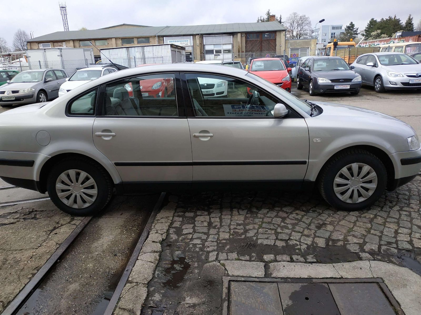 Passat Passat 1.6 Limousine / Automatik / TÜV NE – Bild 3