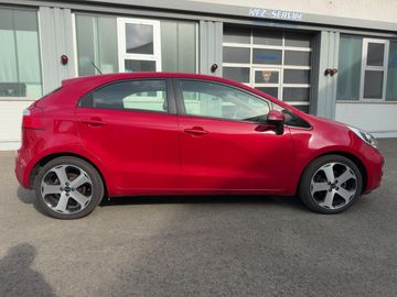 Kia Rio 1.4 CVVT SPIRIT 109PS SCHALTGETRIEBE